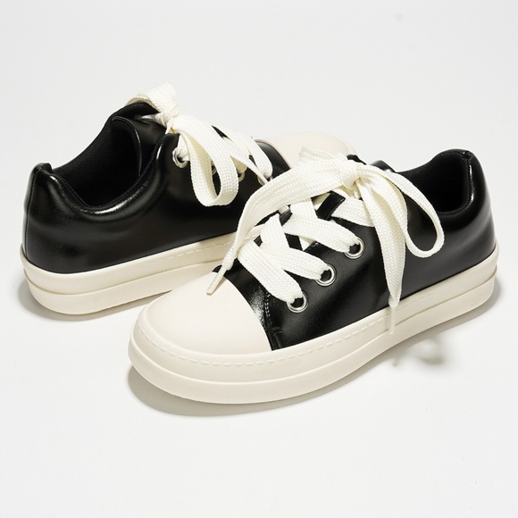 Low top RICKYGIRL puffy thick lace round toe sneaker - Picture 2 of 3